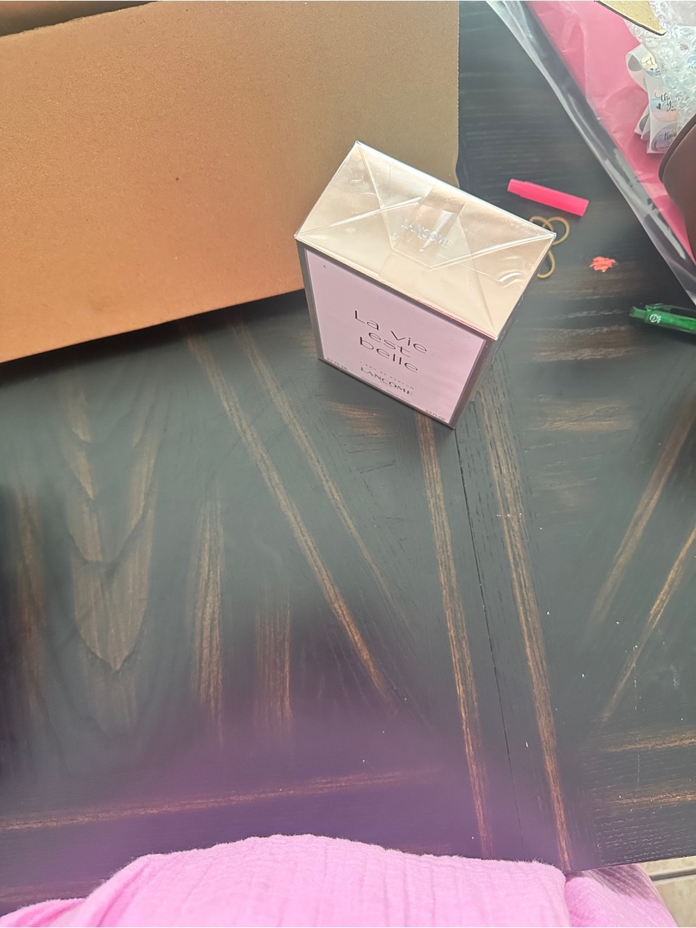 La Vie Est Belle Pink Scented Candle